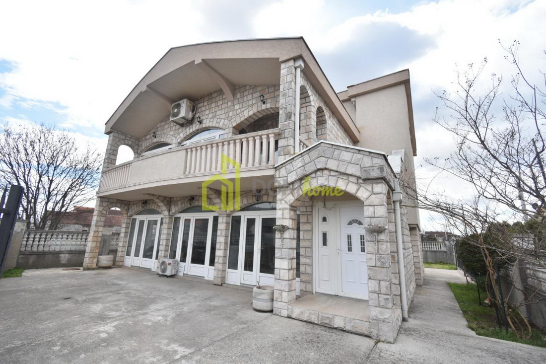 Kuća 395m2, Dalmatinska